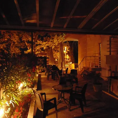 Ξενοδοχείο με διαμερίσματα Kallisto 3*